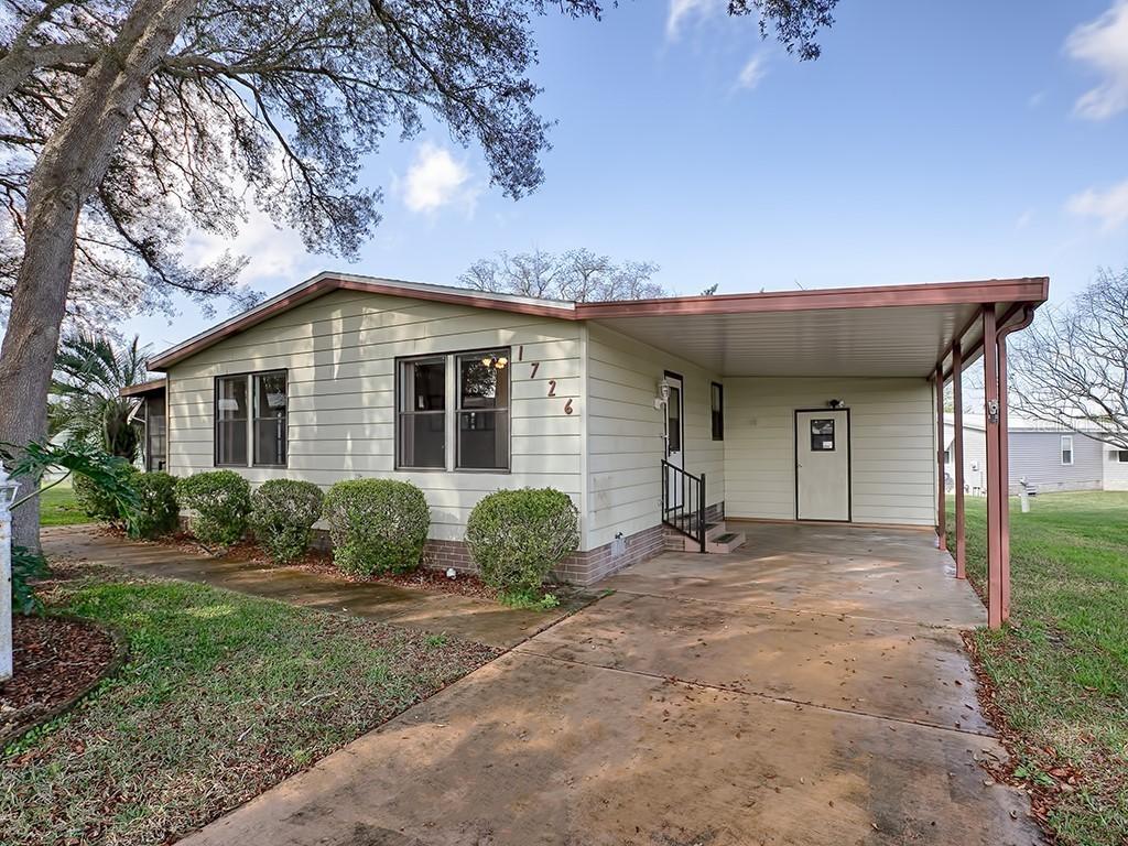 1726 Palm Aire Dr., The Villages, FL 32159