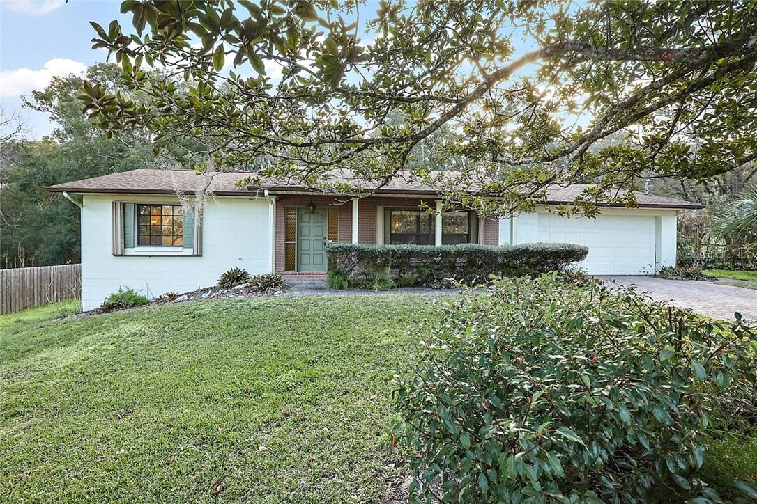 2114 Stewart Ln., Mount Dora, FL 32757