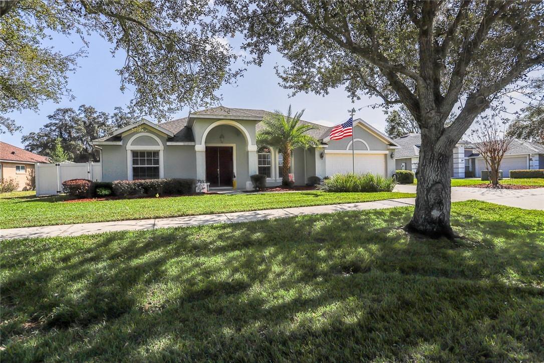 23245 Oak Prairie Cir., Sorrento, FL 32776