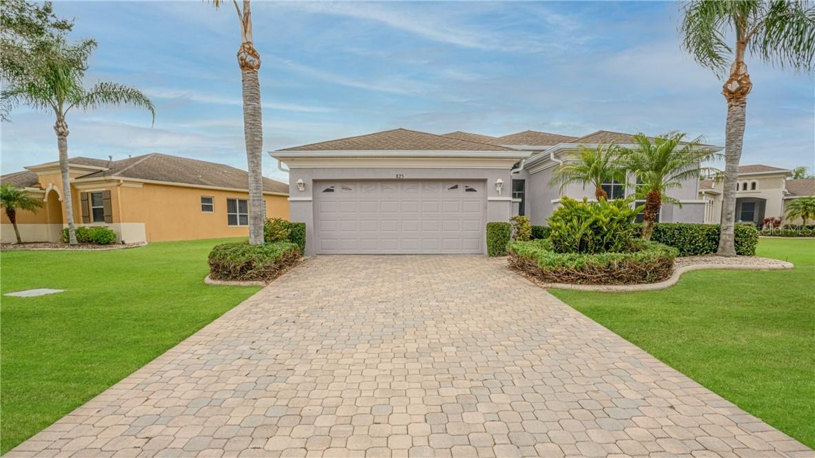 825 King Leon Way, Sun City Center, FL 33573