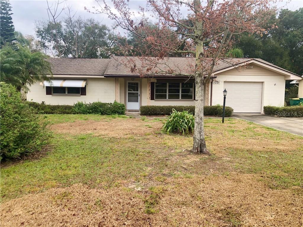 1221 Tyringham Rd., Eustis, FL 32726