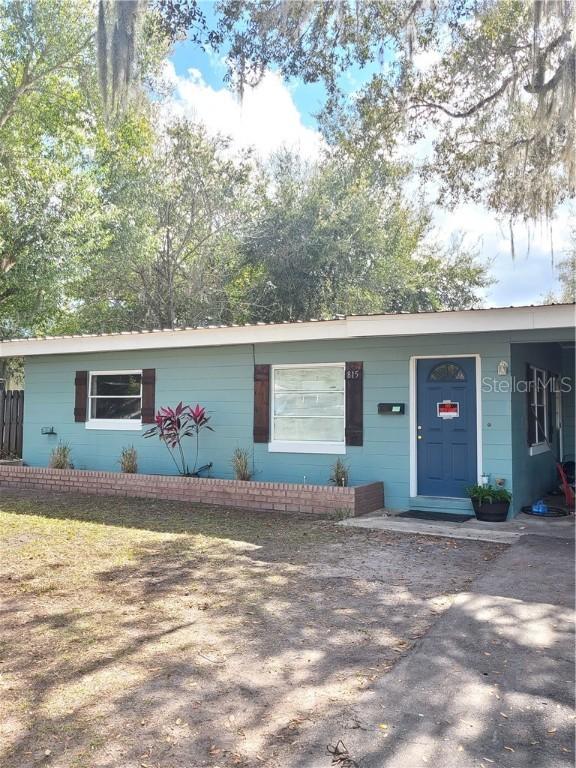 815 Madison St., Tavares, FL 32778