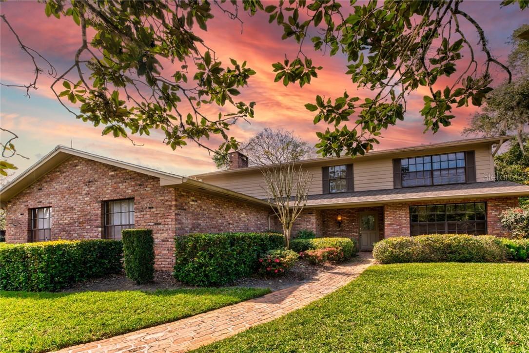 1635 Hilltop Dr., Mount Dora, FL 32757