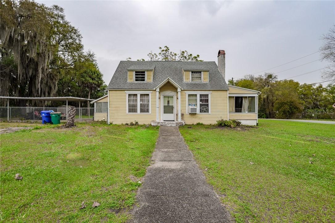 1217 Osceola Ave., Tavares, FL 32778
