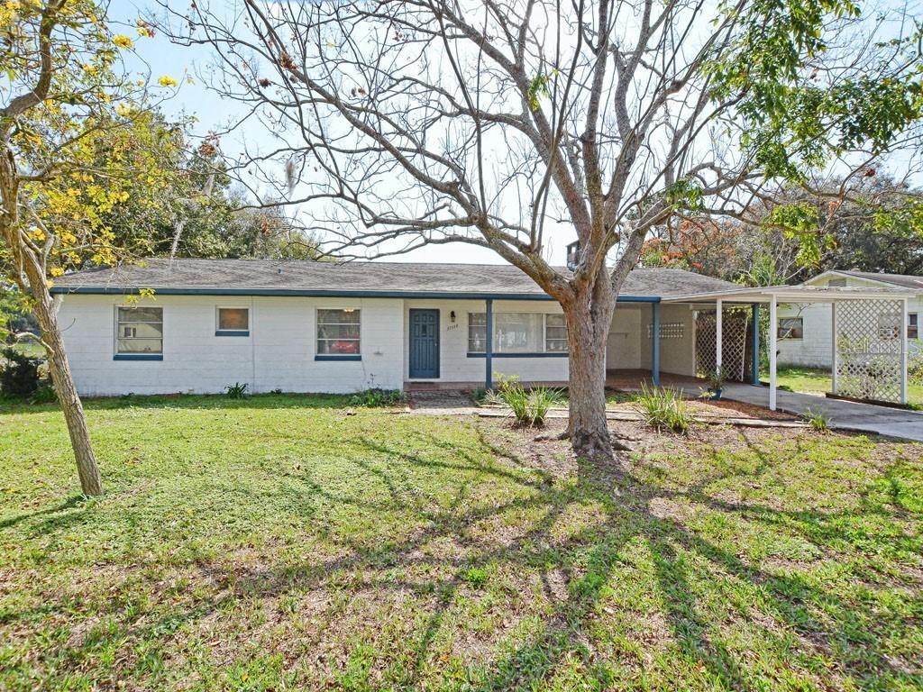 37348 Turner Dr., Umatilla, FL 32784