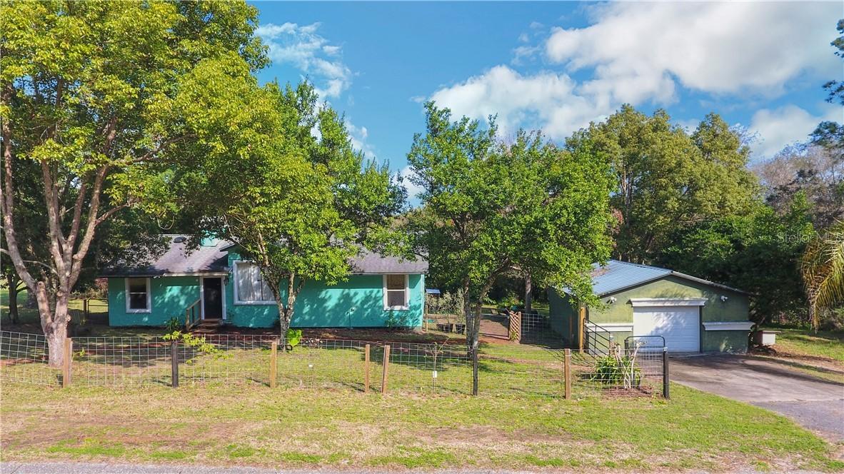 22162 Birr Ct., Mount Dora, FL 32757