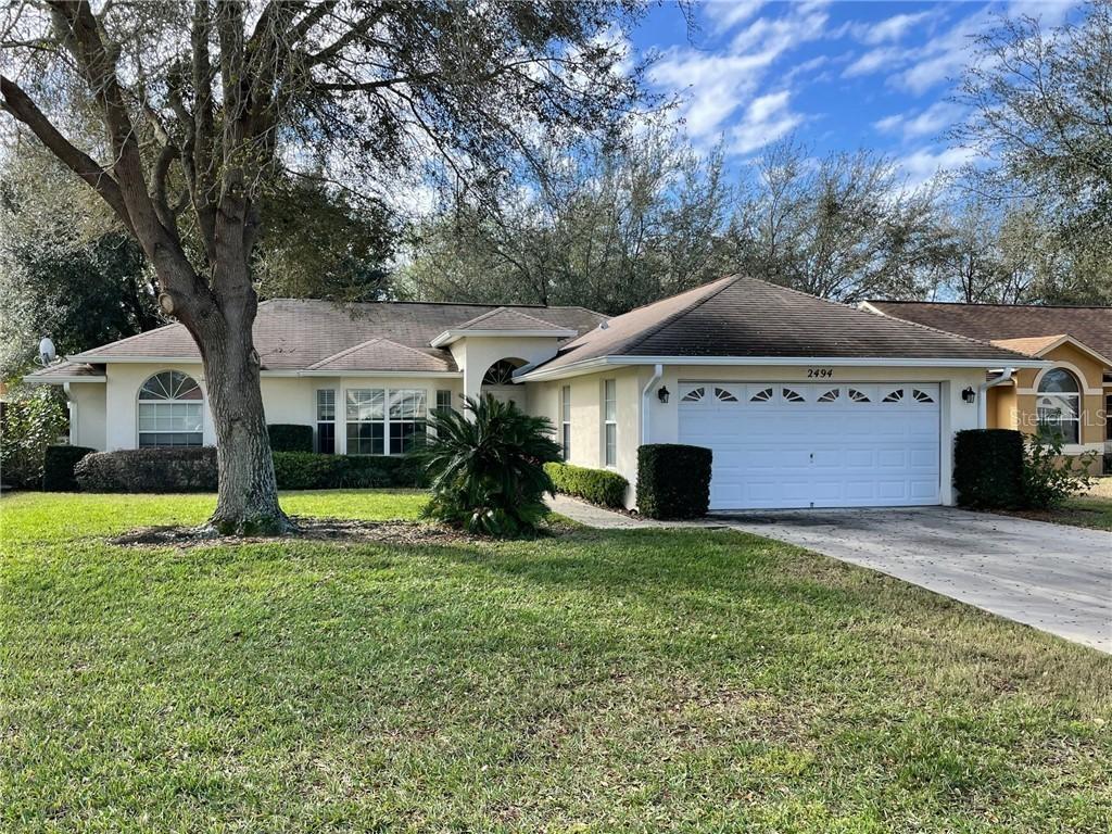 2494 W Moonlight Ln., Eustis, FL 32726