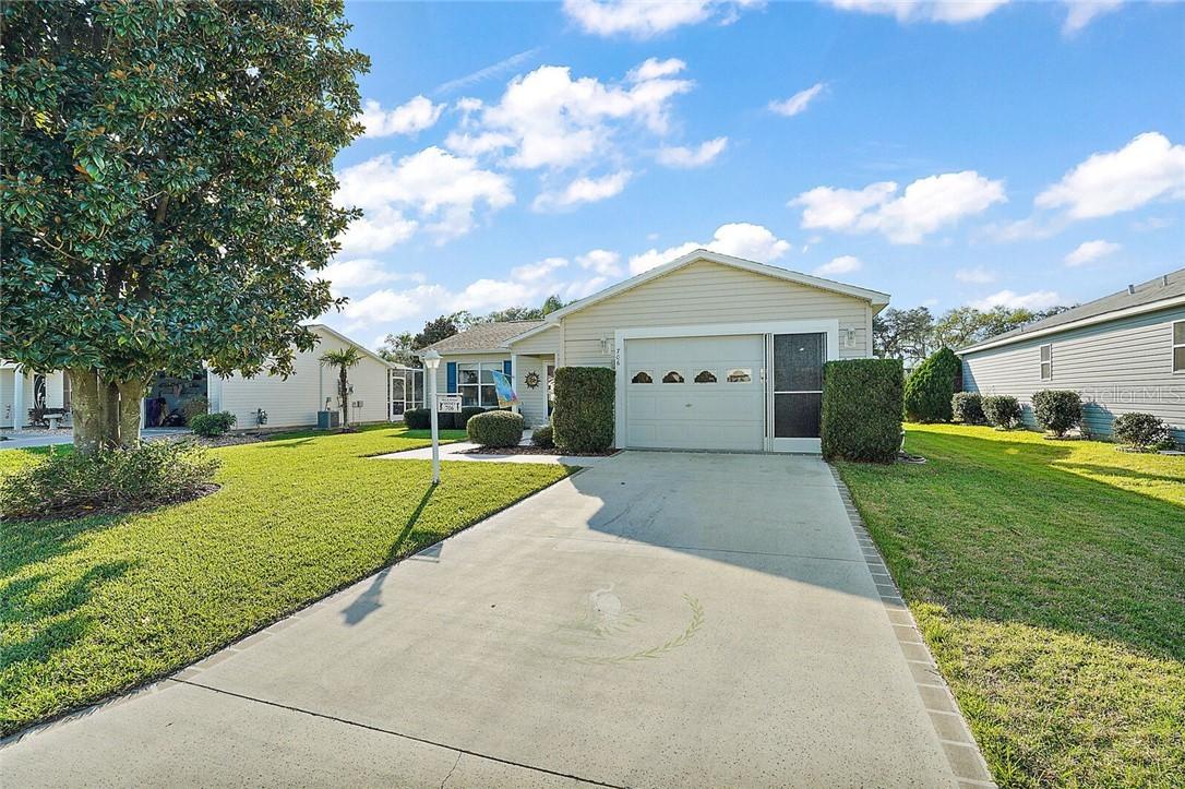 706 Artesia Ave., The Villages, FL 32162