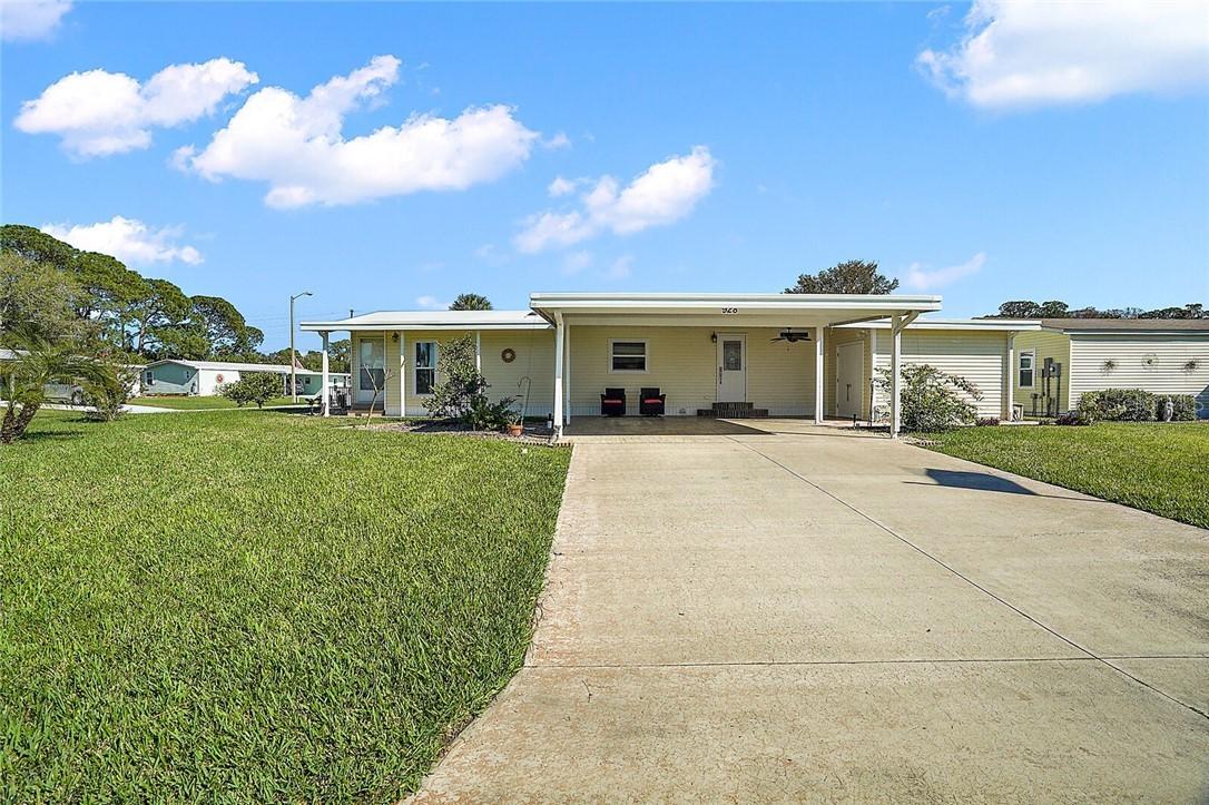 928 Hilltop Rd., Tavares, FL 32778