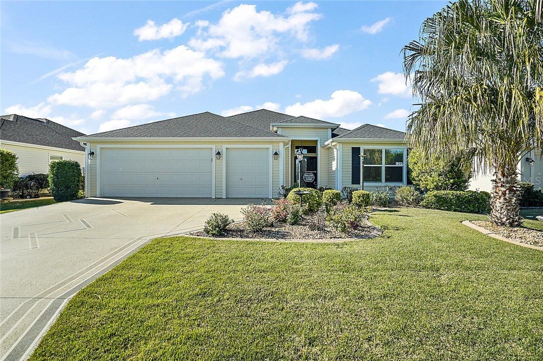 1299 Piney Woods Path, The Villages, FL 32163