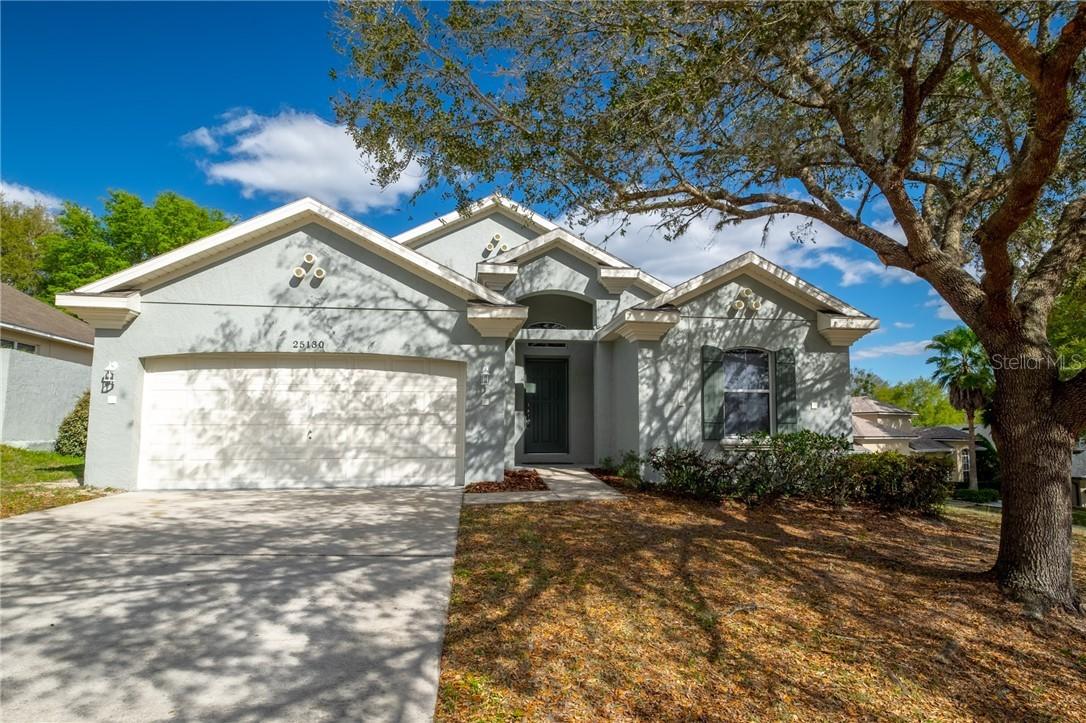 25130 Ironwedge Dr., Mount Plymouth, FL 32776