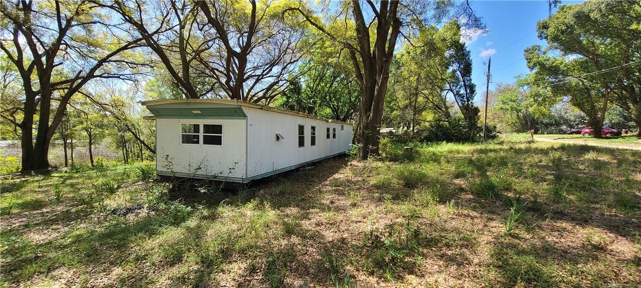 15959 SE 258th Avenue Rd., Umatilla, FL 32784