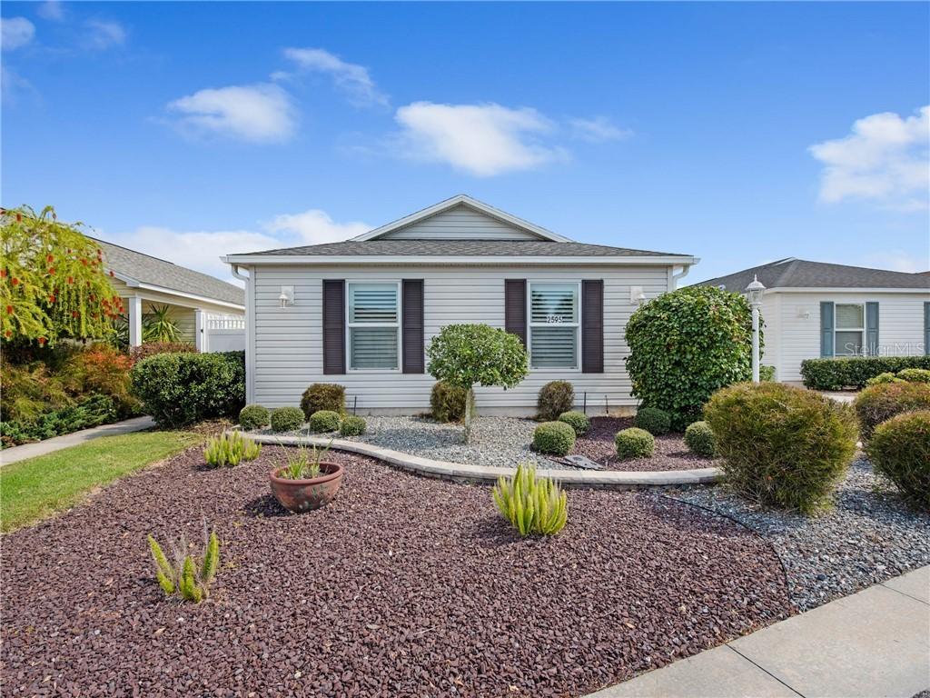 2595 Lindewood St., The Villages, FL 32163