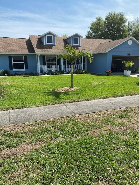 525 Woodview Dr., Tavares, FL 32778