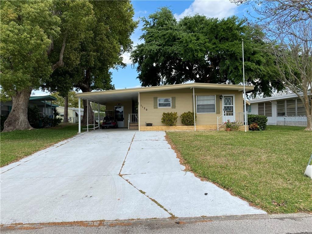1120 Elkhart Cir., Tavares, FL 32778