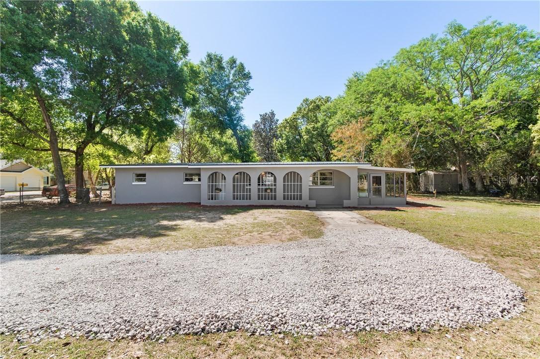 1300 S Dewey St., Eustis, FL 32726