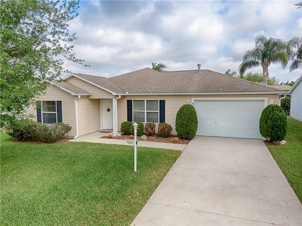 2195 Lewiston Ln., The Villages, FL 32162