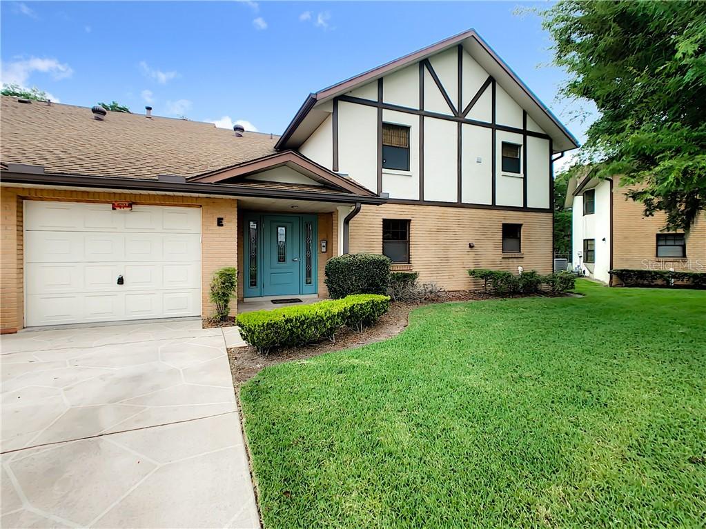 100 E Oak Terrace Dr. #E3, Leesburg, FL 34748