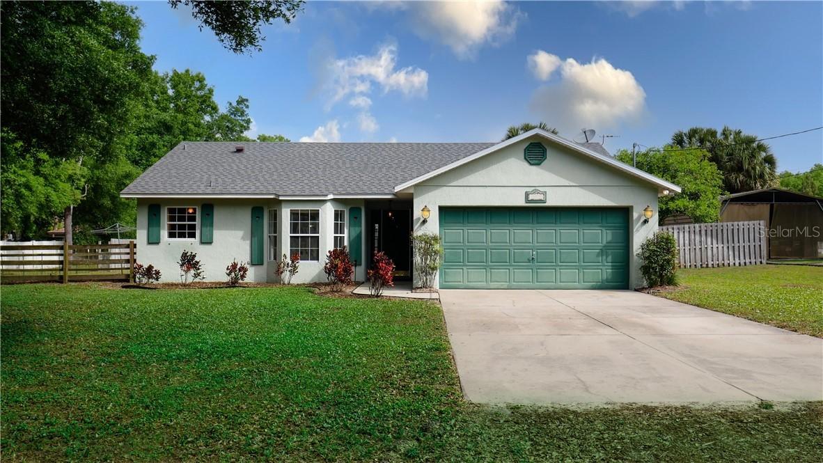25051 Algonquin Ave., Sorrento, FL 32776
