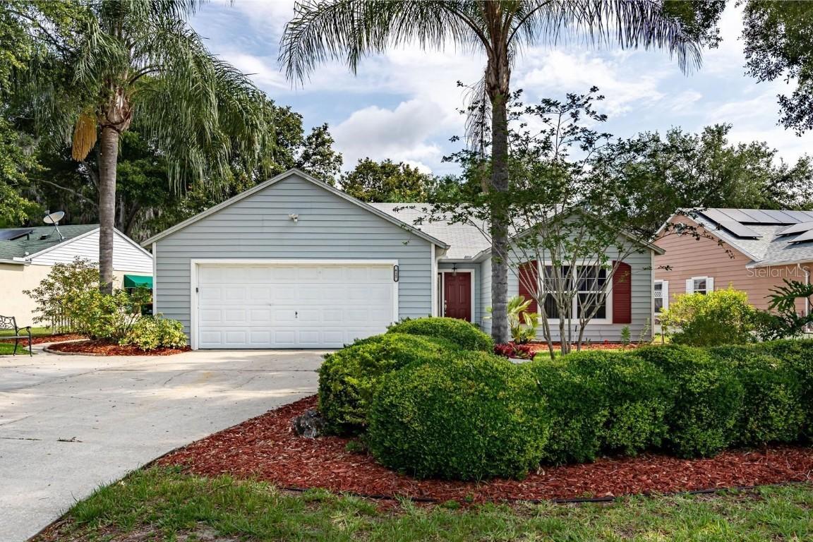 615 Brookline Ave, Eustis, FL 32726