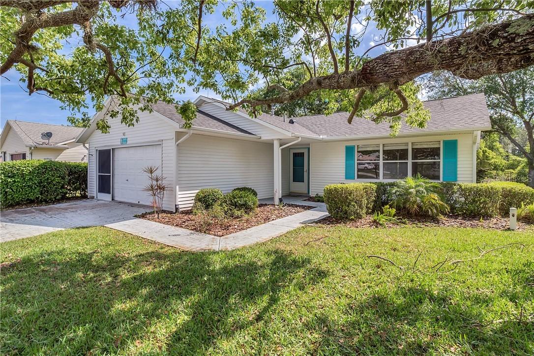 26604 Racquet Cir., Leesburg, FL 34748