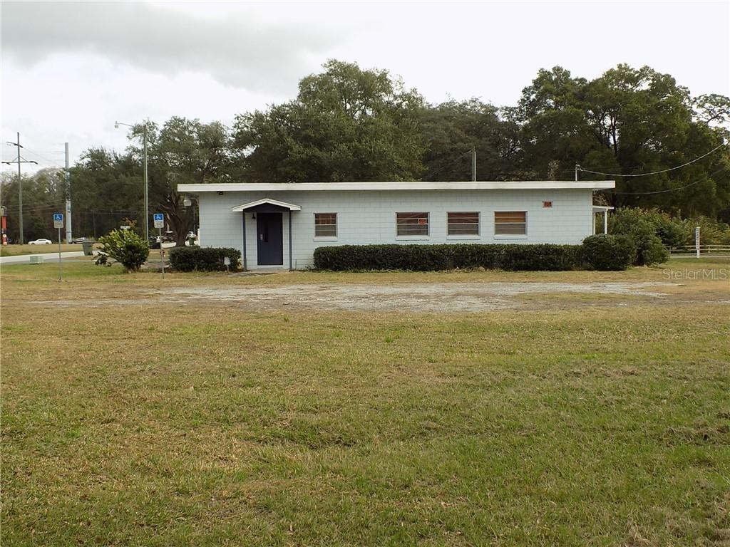 1501 Akron Dr., Leesburg, FL 34748