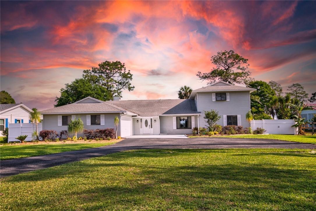 16047 E Shirley Shores Rd., Tavares, FL 32778