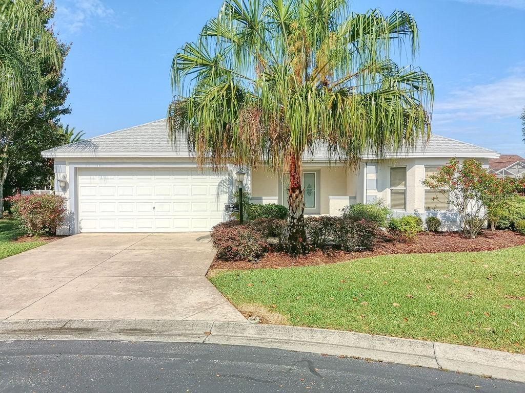 765 Manning Pl., The Villages, FL 32162
