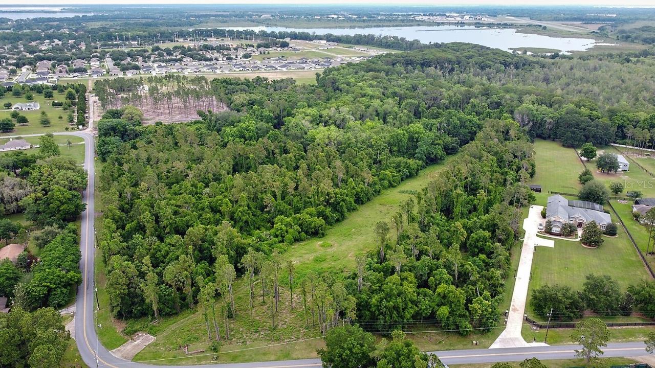 Sunnyside Dr., Leesburg, FL 34748