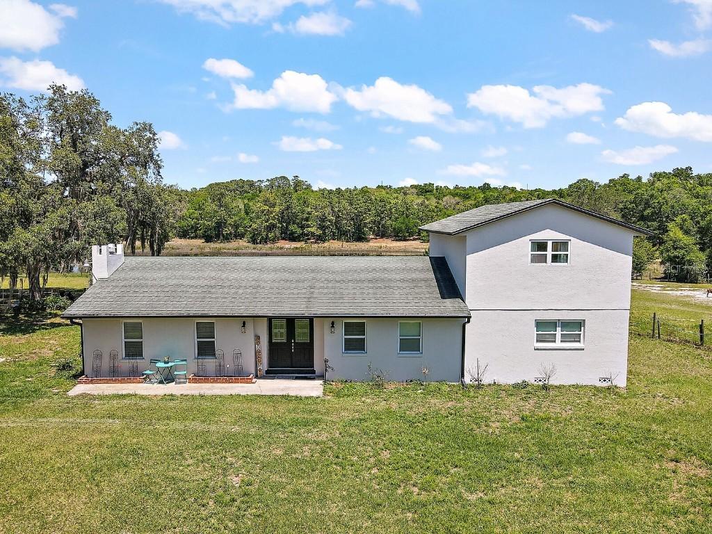 28455 SE 175th St., Umatilla, FL 32784