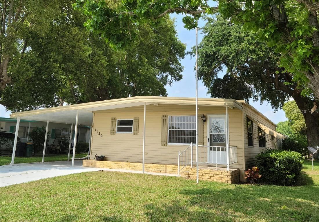 1120 Elkhart Cir., Tavares, FL 32778
