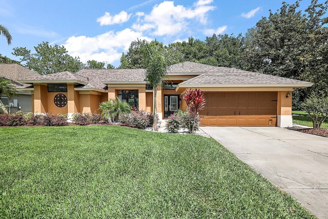 19445 Spring Oak Dr., Eustis, FL 32736