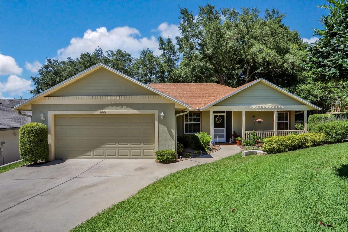 605 Chautauqua Dr., Mount Dora, FL 32757