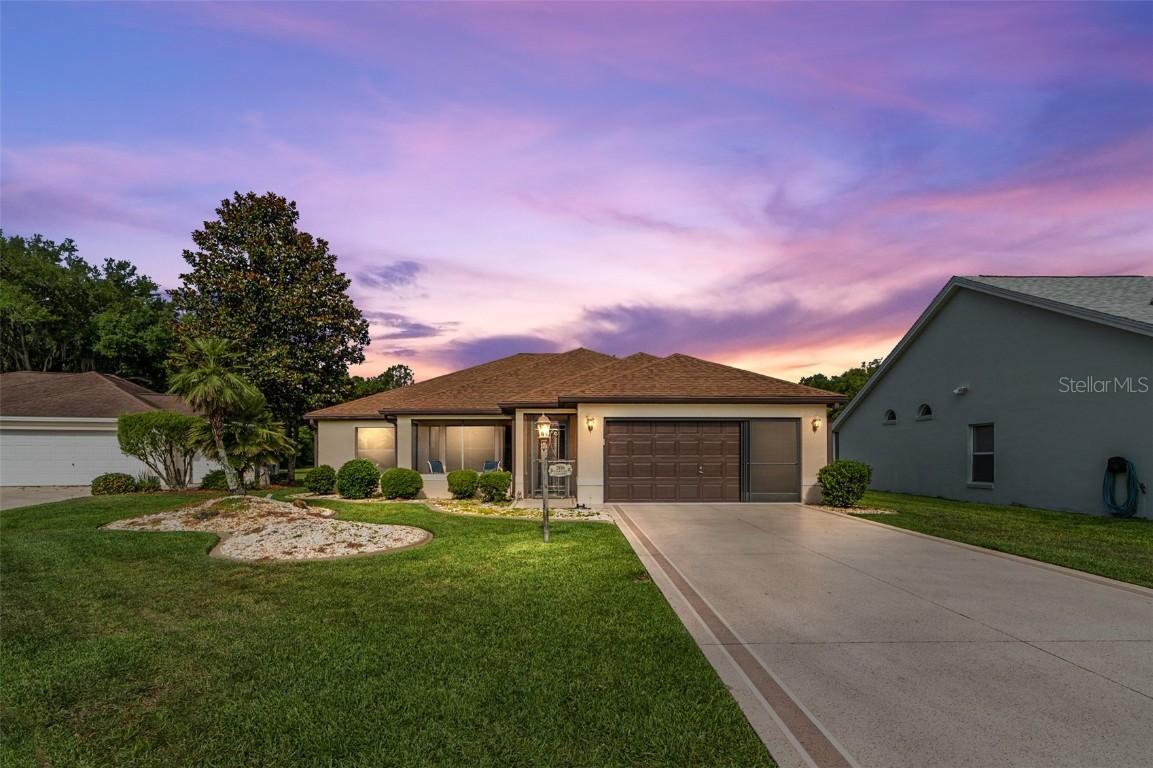 206 Del Rio Dr., The Villages, FL 32159