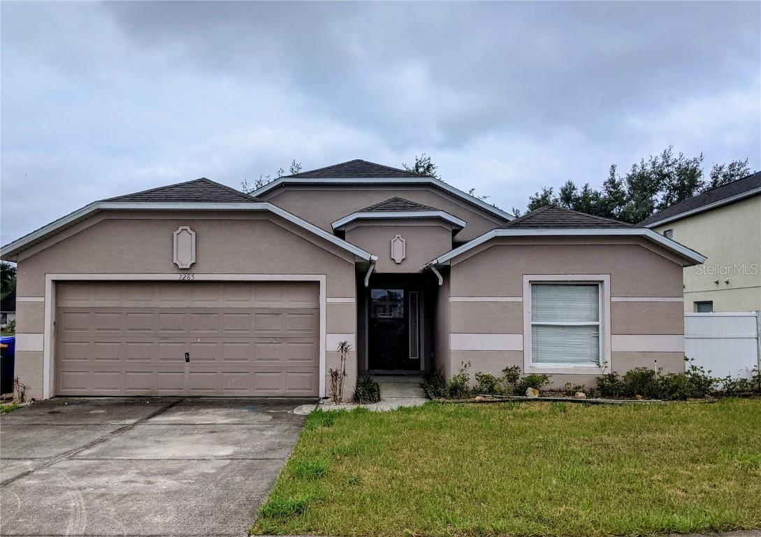 2285 Merry Rd., Tavares, FL 32778
