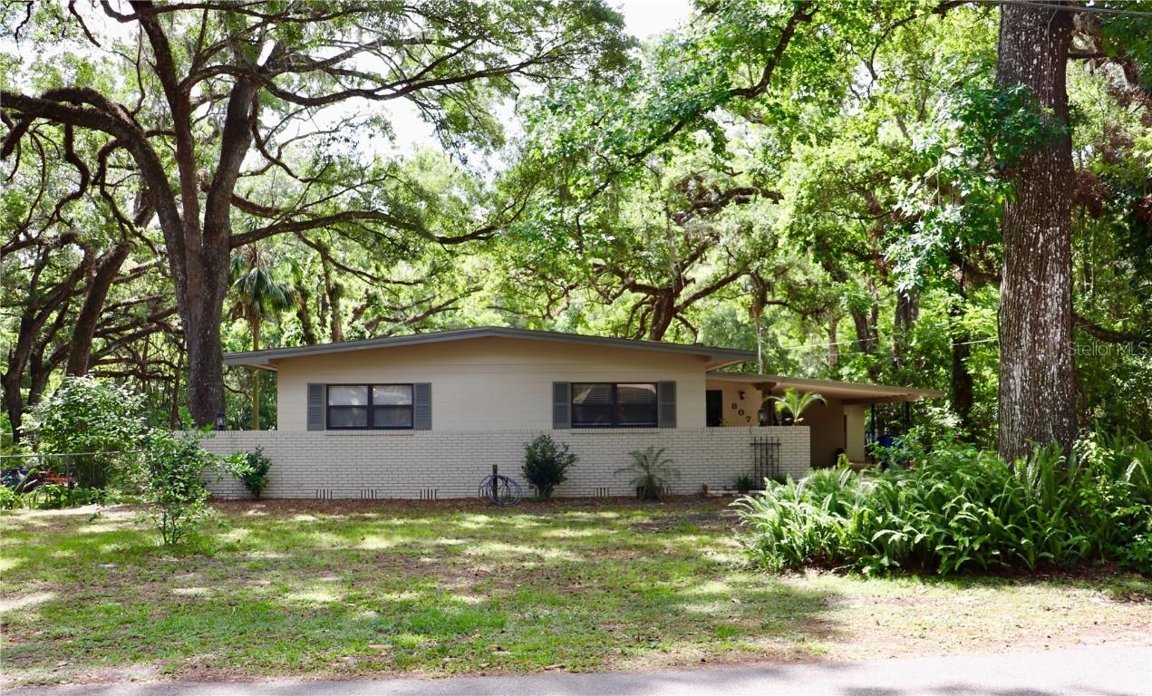 807 Live Oak Dr., Brooksville, FL 34601