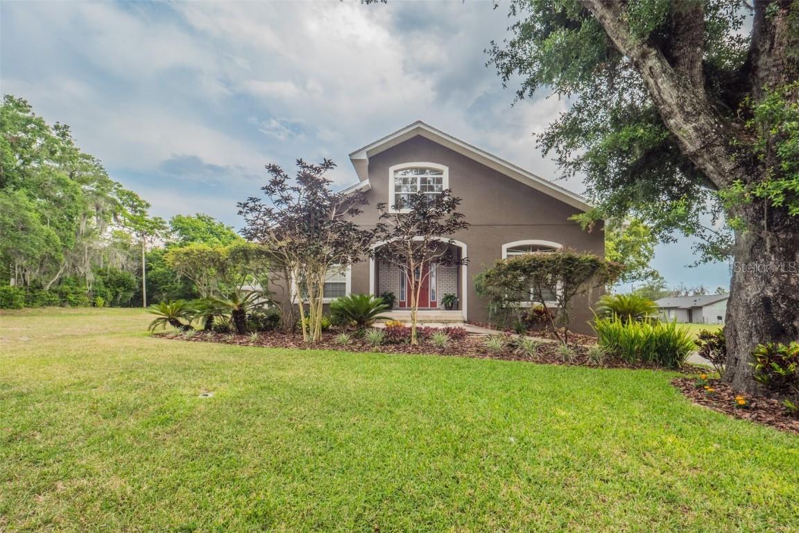 214 W Doane Ave., Eustis, FL 32726