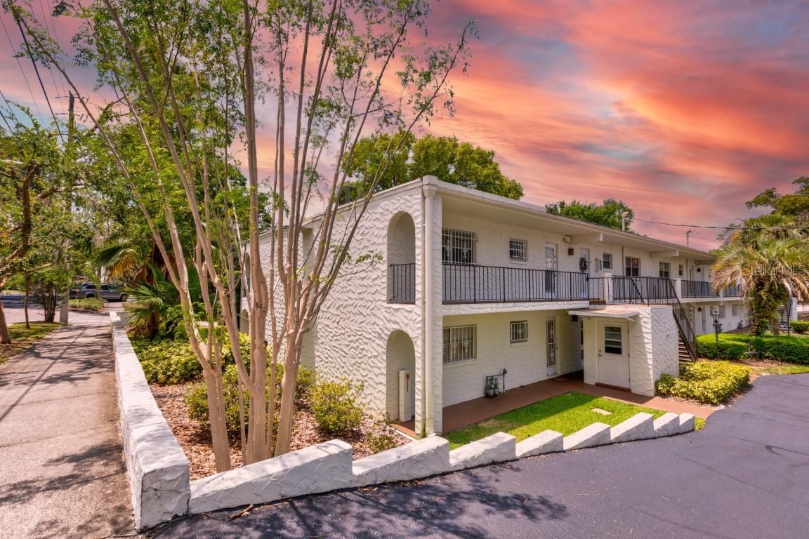 145 E 6th Ave. #8, Mount Dora, FL 32757