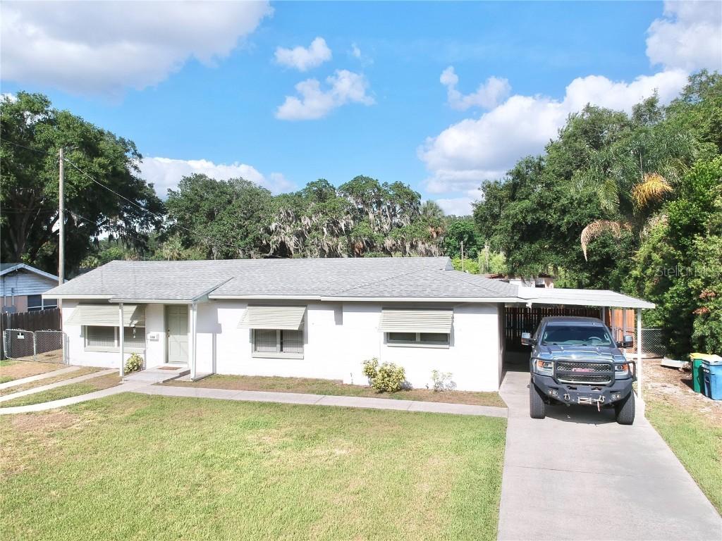 1306 Park Ave., Tavares, FL 32778