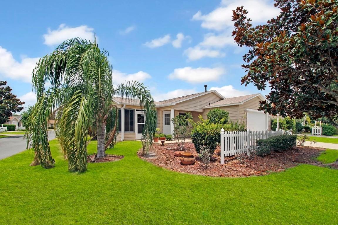 448 Canterbury Ct., The Villages, FL 32162