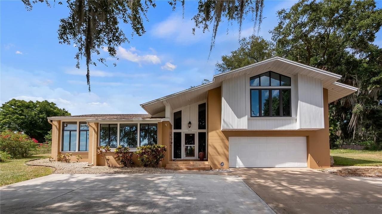 550 E Lakeshore Dr., Clermont, FL 34711