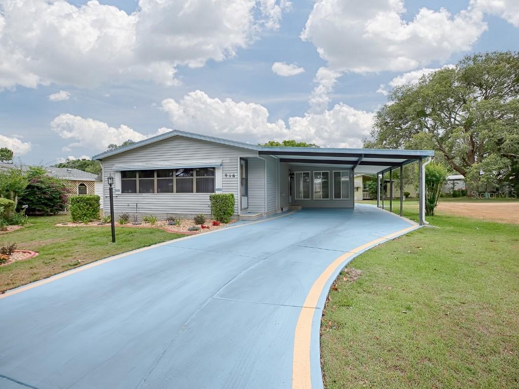 916 Rose Ln., The Villages, FL 32159