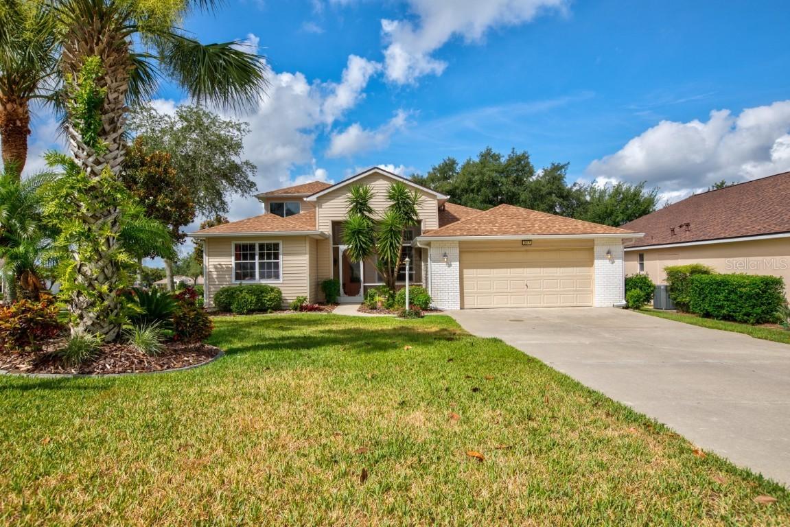 3617 Clipper Way, Tavares, FL 32778