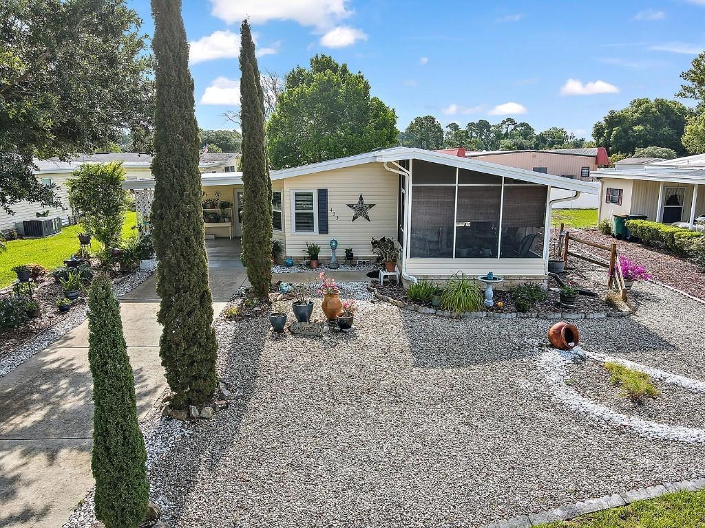 433 Santa Fe Rd., Tavares, FL 32778
