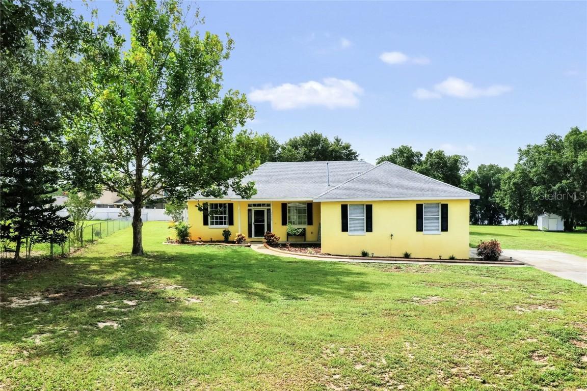 15629 Catherine Cir., Groveland, FL 34736