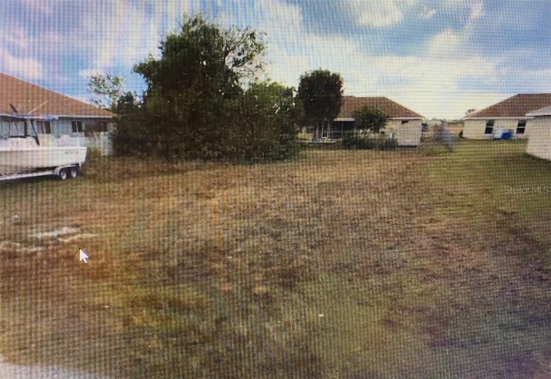 2052 NE 20 Ter., Cape Coral, FL 33909