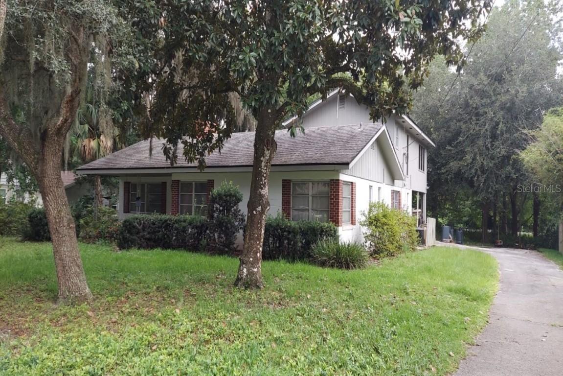 221 Oakshade Dr., Mount Dora, FL 32757