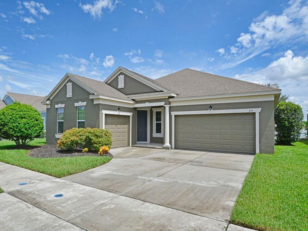 255 Blue Cypress Dr., Groveland, FL 34736