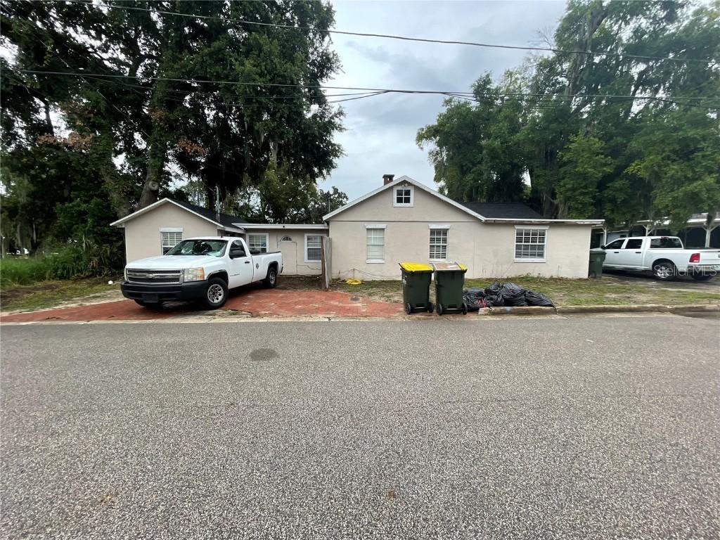 629 11th St., Clermont, FL 34711