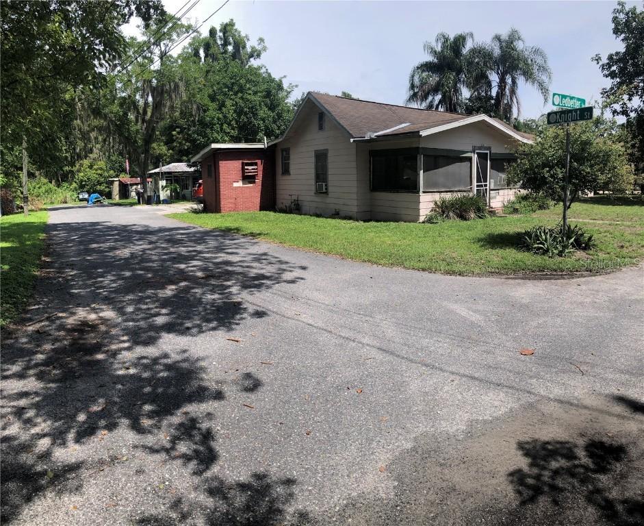 176 Ledbetter Ave., Groveland, FL 34736